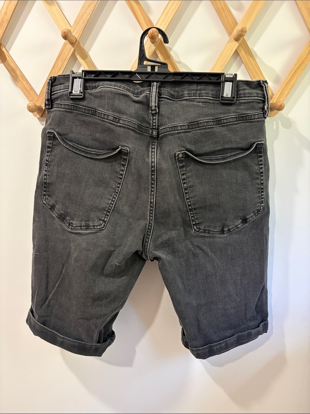 H&M short 34 - Picture 2 of 3